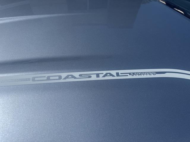 Photo of 2022 Brittany Blue Metallic Ford Mustang