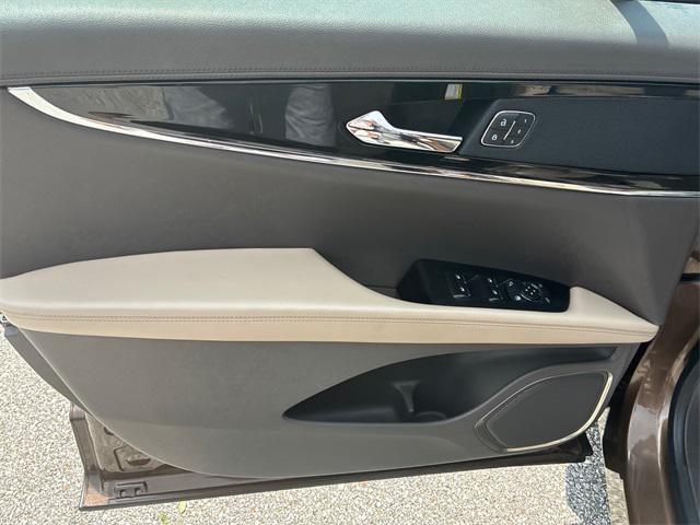 Photo of 2022 Smoke Metallic Lincoln Nautilus