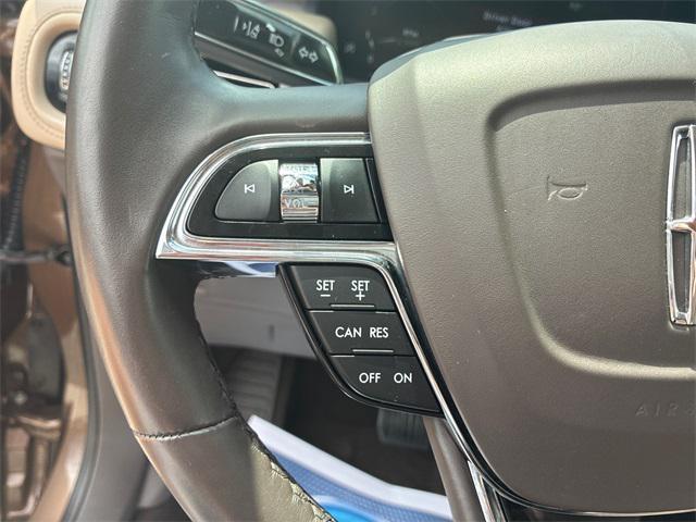 Photo of 2022 Smoke Metallic Lincoln Nautilus