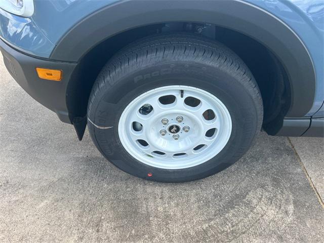 Photo of 2025 Azure Gray Metallic Tri-Coat Ford Bronco Sport