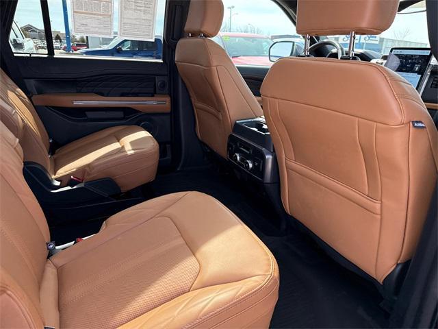Photo of 2024 Stone Blue Metallic Ford Expedition
