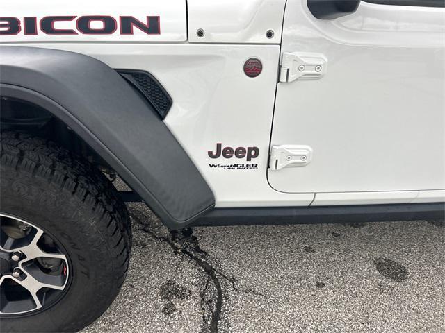 Photo of 2018 Bright White Clearcoat Jeep Wrangler Unlimited
