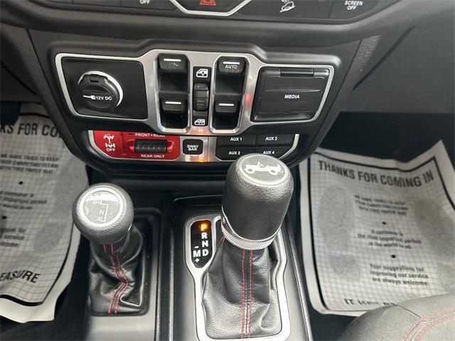 Photo of 2018 Bright White Clearcoat Jeep Wrangler Unlimited