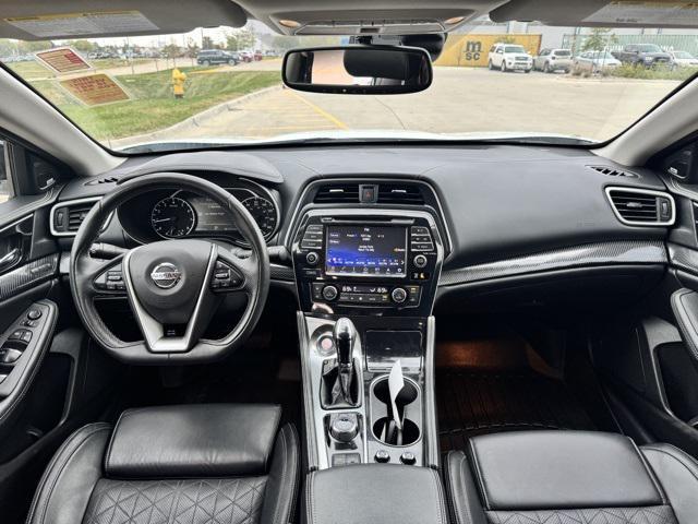 Photo of 2018 Pearl White Nissan Maxima