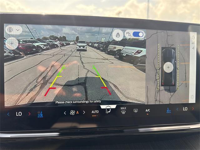 Photo of 2025 Agate Black Metallic Ford Expedition