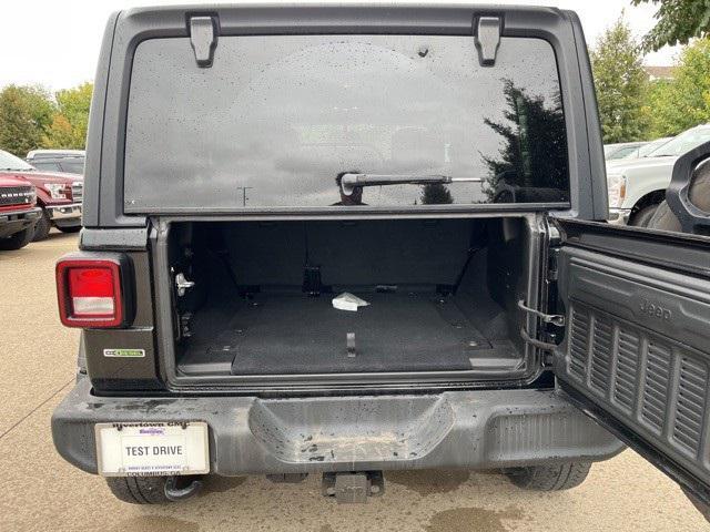 Photo of 2020 Black Clearcoat Jeep Wrangler Unlimited