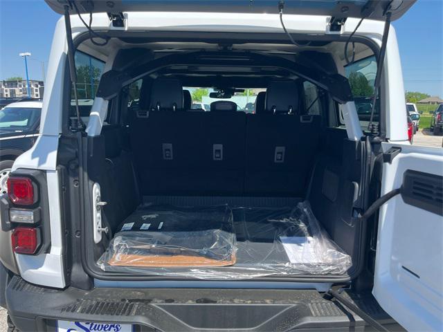 Photo of 2025 Oxford White Ford Bronco