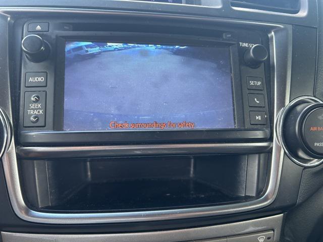 Photo of 2013 Magnetic Gray Metallic Toyota Highlander