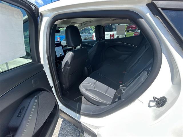 Photo of 2025 Star White Metallic Tri-Coat Ford Mustang Mach-E
