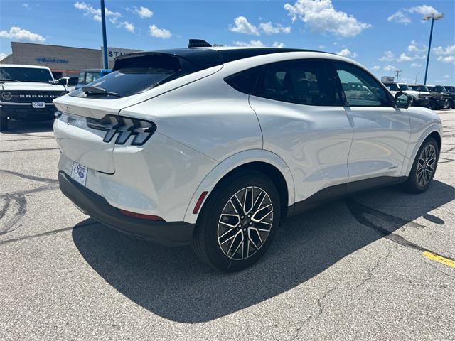 Photo of 2025 Star White Metallic Tri-Coat Ford Mustang Mach-E