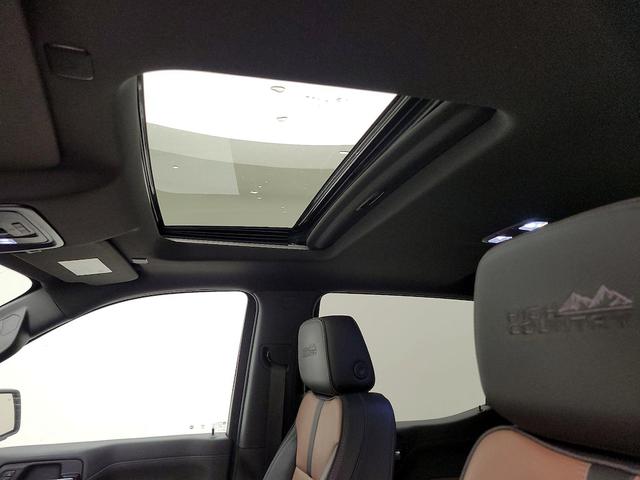 Photo of 2022 White Chevrolet Silverado 1500 Limited