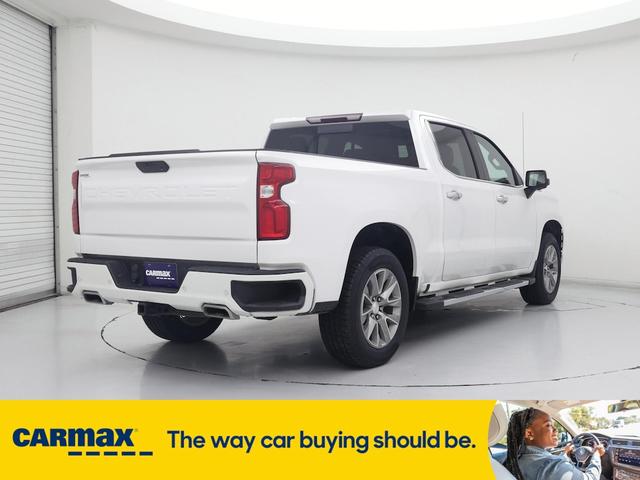 Photo of 2022 White Chevrolet Silverado 1500 Limited