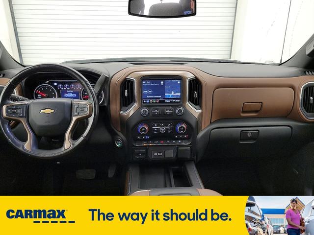Photo of 2022 White Chevrolet Silverado 1500 Limited