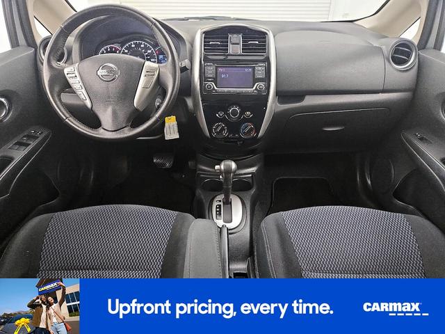Photo of 2016 Silver Nissan Versa Note