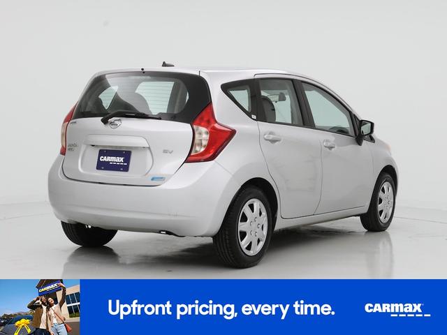 Photo of 2016 Silver Nissan Versa Note