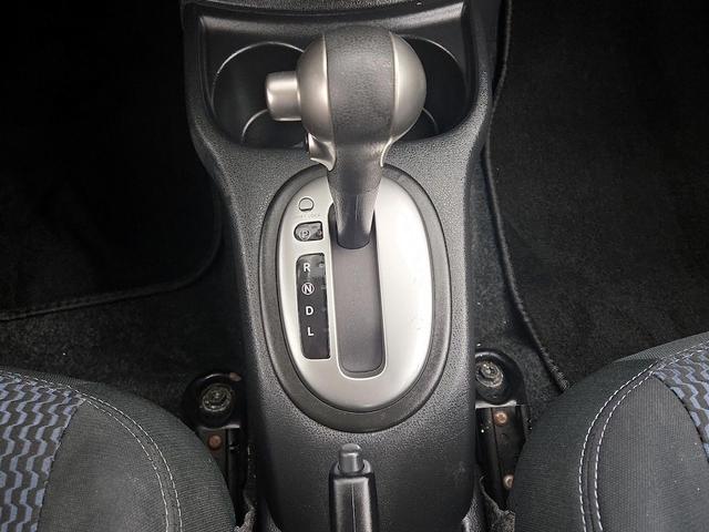 Photo of 2016 Silver Nissan Versa Note