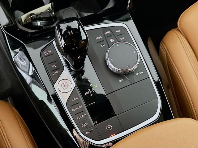 Photo of 2024 Black Sapphire Metallic BMW X3