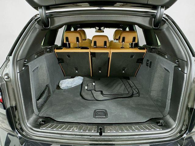 Photo of 2024 Black Sapphire Metallic BMW X3