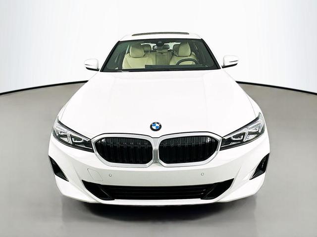 Photo of 2025 Alpine White BMW 330