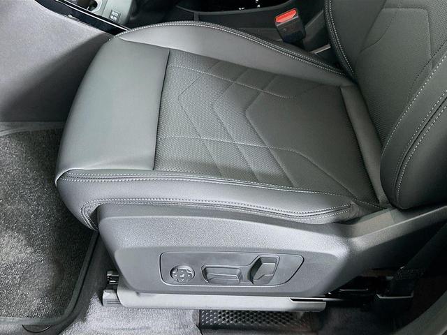 Photo of 2025 San Remo Green Metallic BMW X1
