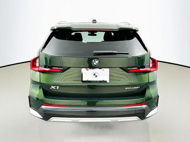 Photo of 2025 San Remo Green Metallic BMW X1