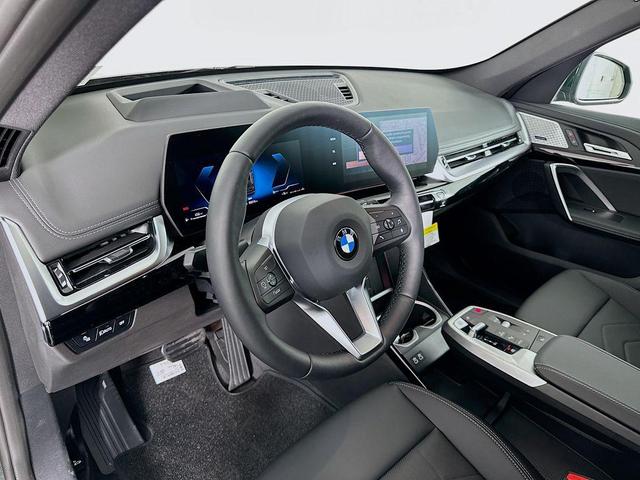 Photo of 2025 San Remo Green Metallic BMW X1