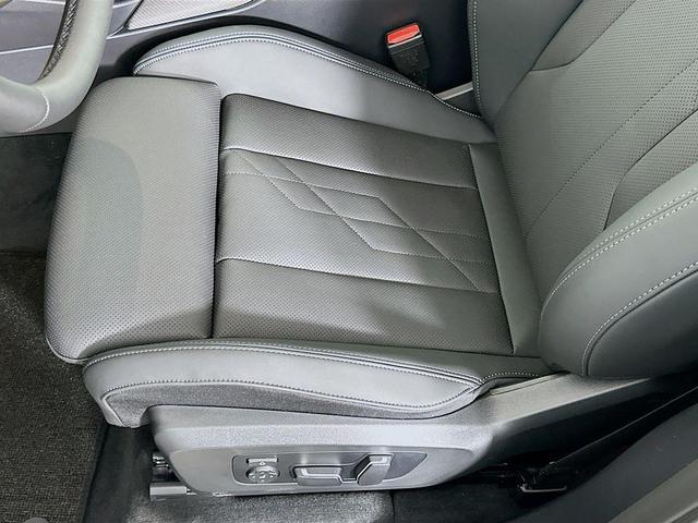Photo of 2025 Skyscraper Gray Metallic BMW X3