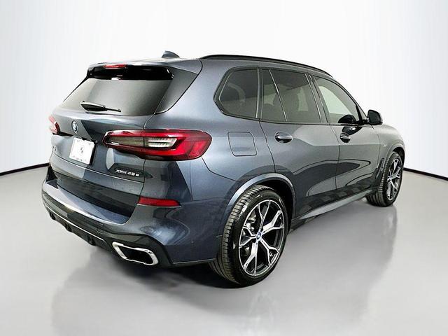 Photo of 2022 Arctic Grey Metallic BMW X5 PHEV
