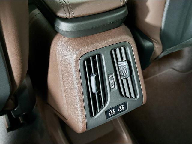 Photo of 2025 San Remo Green Metallic BMW X1