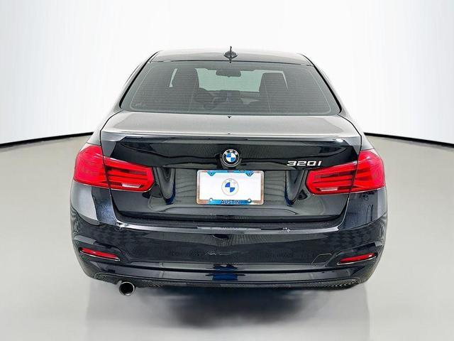 Photo of 2018 Jet Black BMW 320