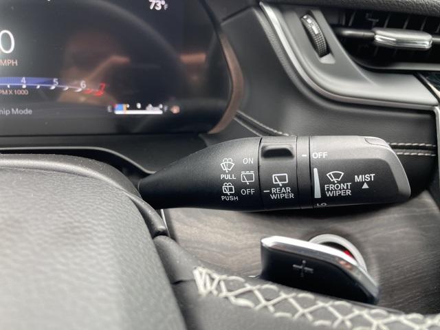 Photo of 2025 Gray Jeep Grand Cherokee