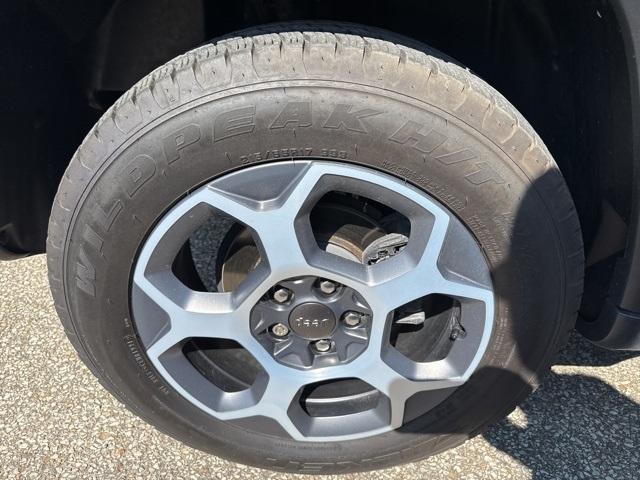 Photo of 2022 Diamond Black Jeep Compass