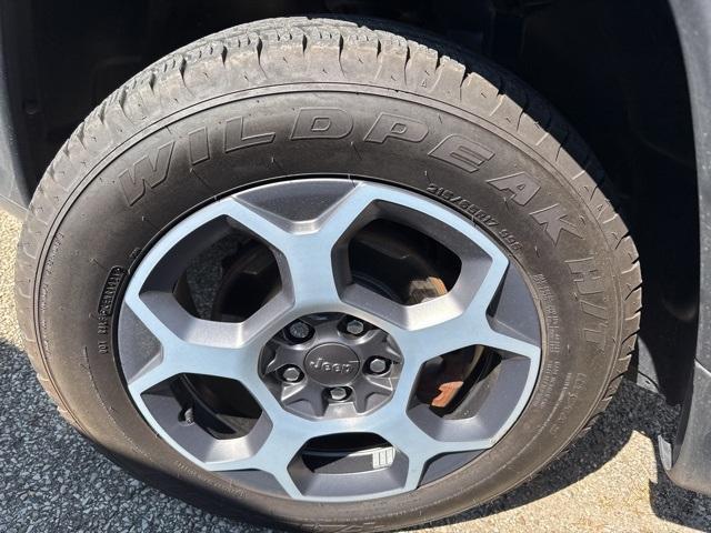Photo of 2022 Diamond Black Jeep Compass