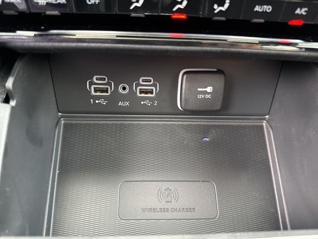Photo of 2025 Black Jeep Grand Cherokee L