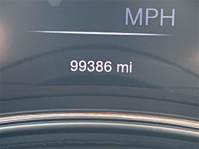 Photo of 2017 Bright White Clearcoat Jeep Grand Cherokee