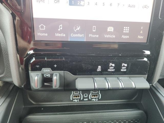 Photo of 2025 Silver RAM 1500