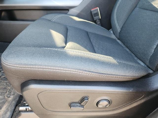 Photo of 2025 Billet Silver Metallic Clearcoat RAM 1500