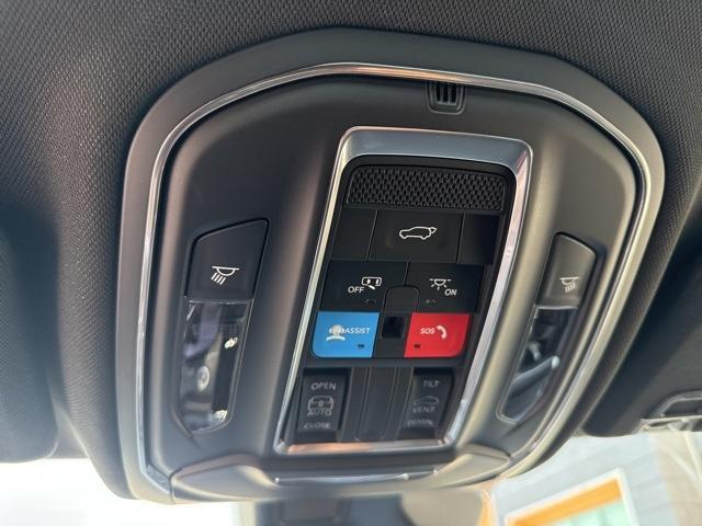 Photo of 2025 Black Jeep Grand Cherokee L