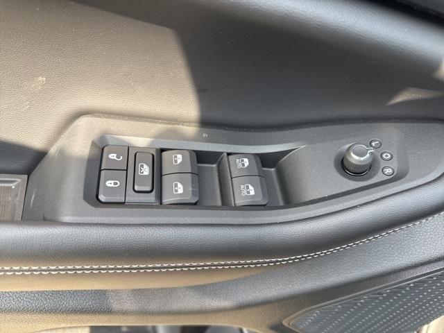 Photo of 2025 Black Jeep Grand Cherokee L