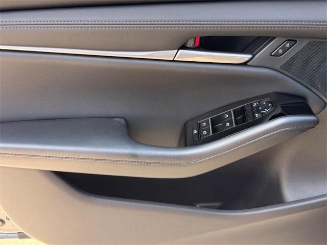 Photo of 2025 Machine Gray Metallic Mazda Mazda3