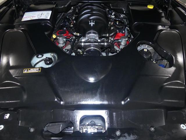 Photo of 2013 Black Maserati GranTurismo