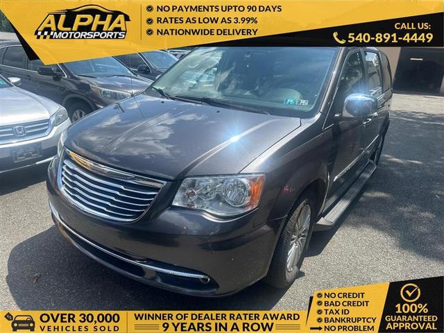 Photo of 2015 Granite Crystal Metallic Clearcoat Chrysler Town & Country
