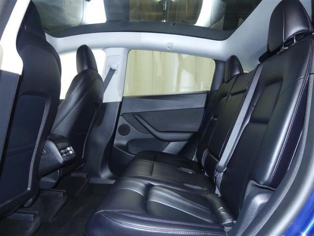 Photo of 2022 Deep Blue Metallic Tesla Model Y