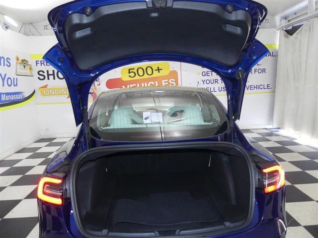 Photo of 2020 Deep Blue Metallic Tesla Model 3