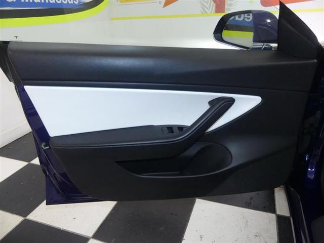 Photo of 2020 Deep Blue Metallic Tesla Model 3