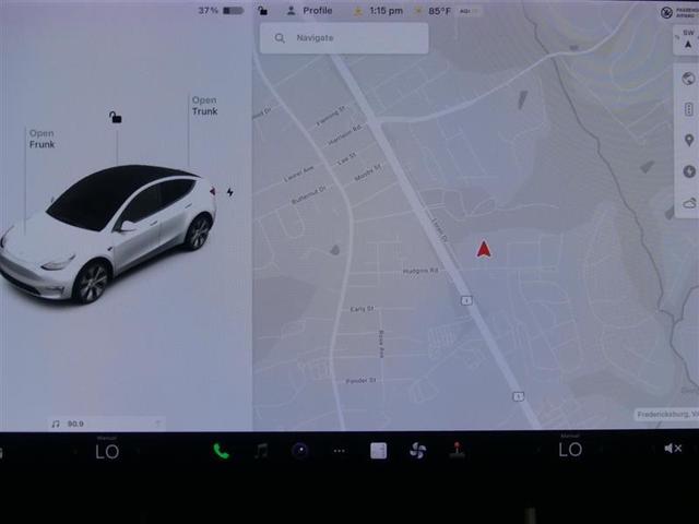 Photo of 2021 Pearl White Multi-Coat Tesla Model Y
