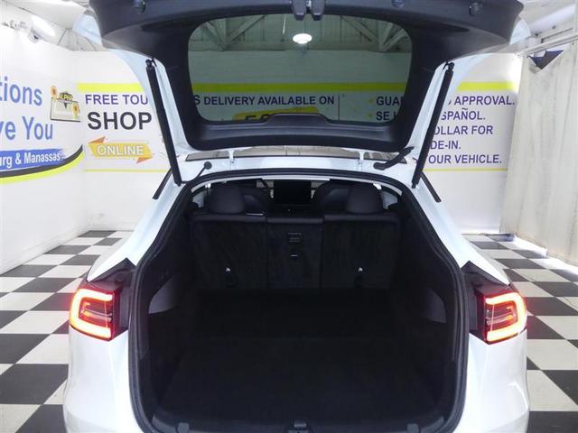 Photo of 2021 Pearl White Multi-Coat Tesla Model Y