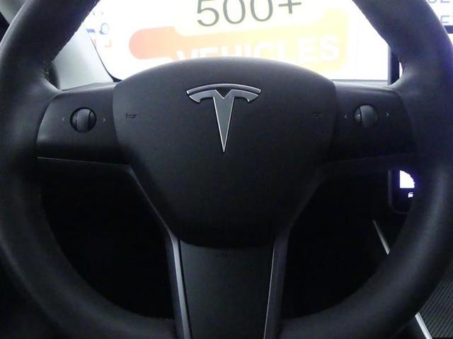 Photo of 2021 Pearl White Multi-Coat Tesla Model Y