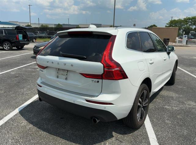 Photo of 2020 White Volvo XC60