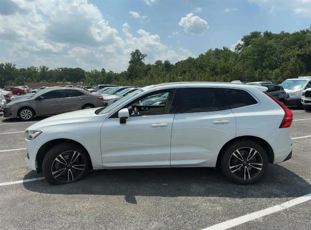 Photo of 2020 White Volvo XC60